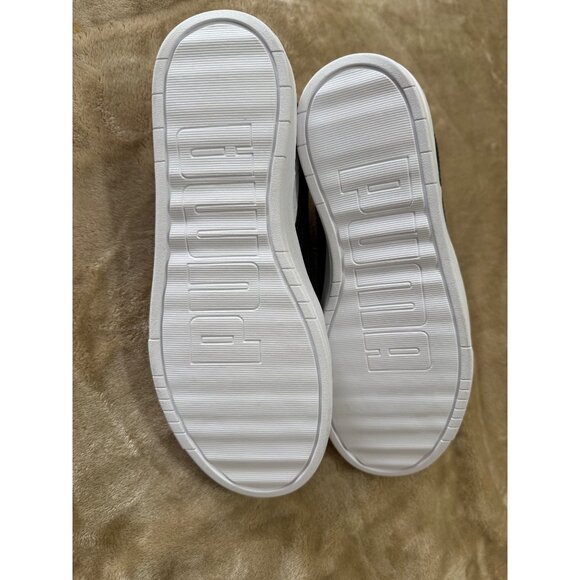 PUMA White & Black Leather Sneakers, Size 8 Women / 6.5 Men, New Without Box - Picture 6 of 7